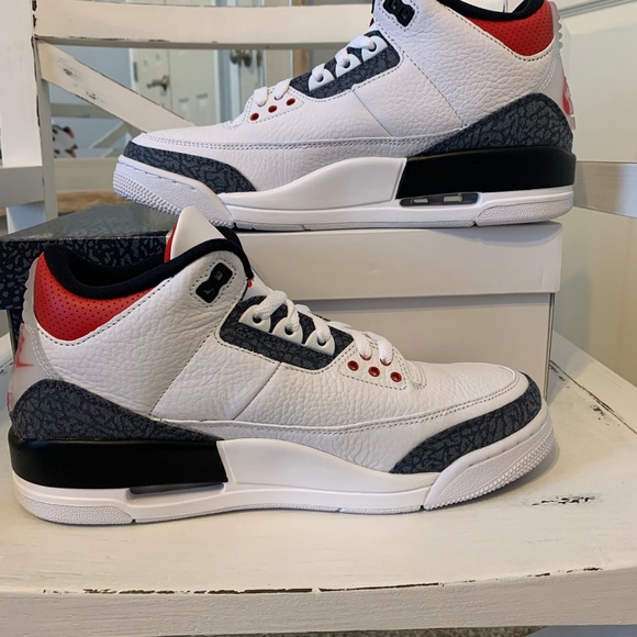 Jordan 3 Retro SE Fire Red - Picture 2 of 7